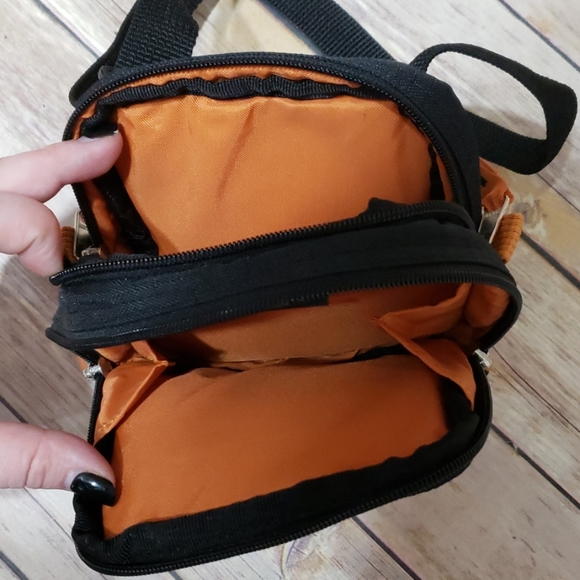 Harley Davidson Crossbody - Picture 3 of 5